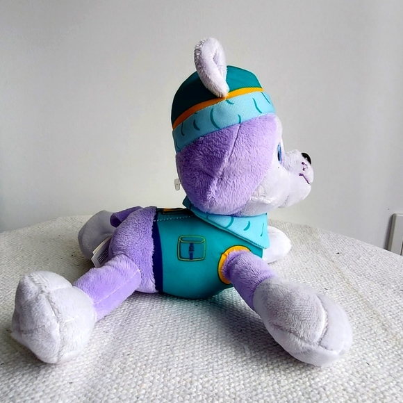 15" Sky & 8" Everest Paw Patrol Plush Toys - Picture 8 of 11